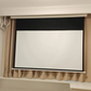 Écran projecteur HD motorisé 72" avec télécommande